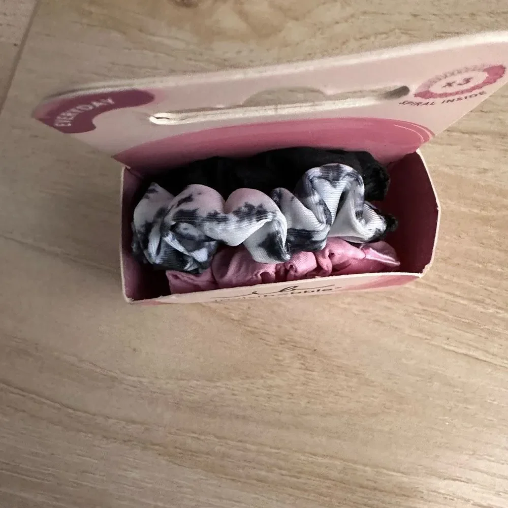 12 Piece Beauty‎ Bundle